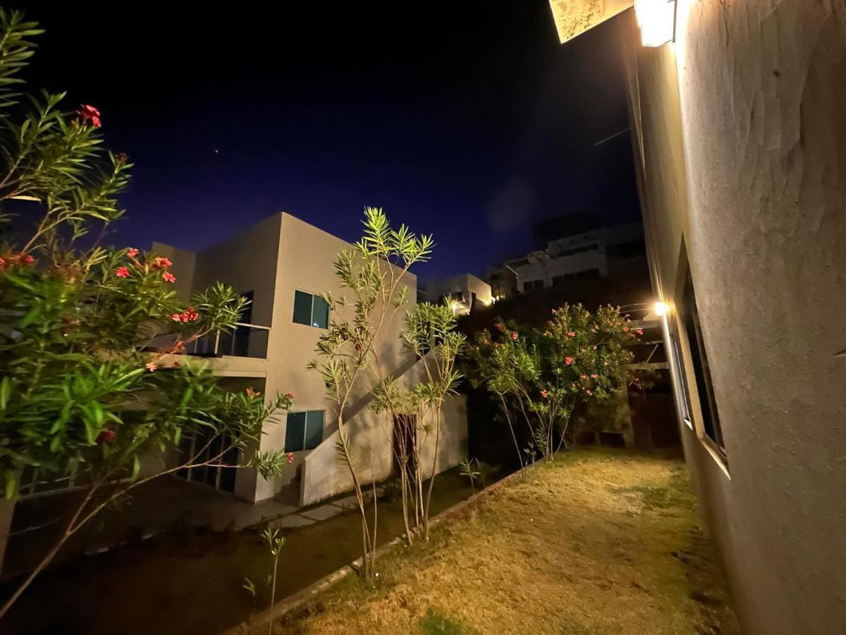 Surf Ranch - Hotel 4*